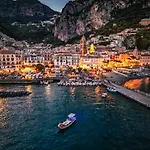Amalfi House Marlidia Lägenhet *