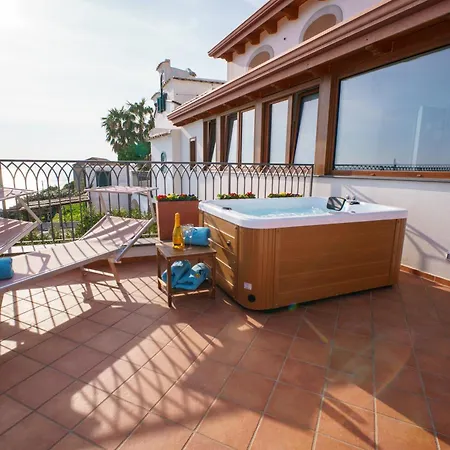 Amalfi House Marlidia *